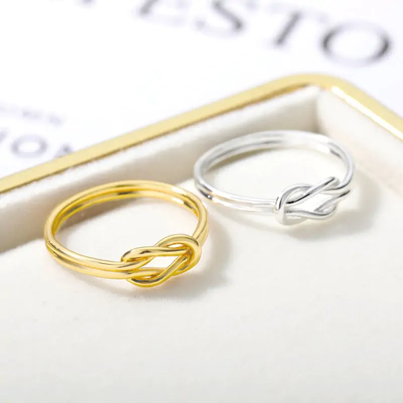 Knot Infinity Ring